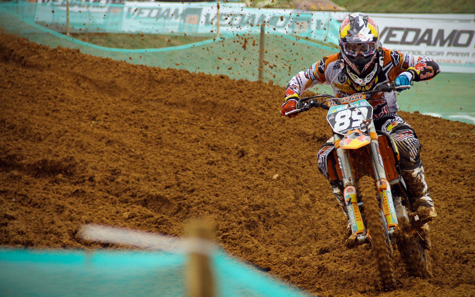 太阳压哨战胜雷霆，季后赛首轮中杜兰特带伤作战，杜兰特13太阳花